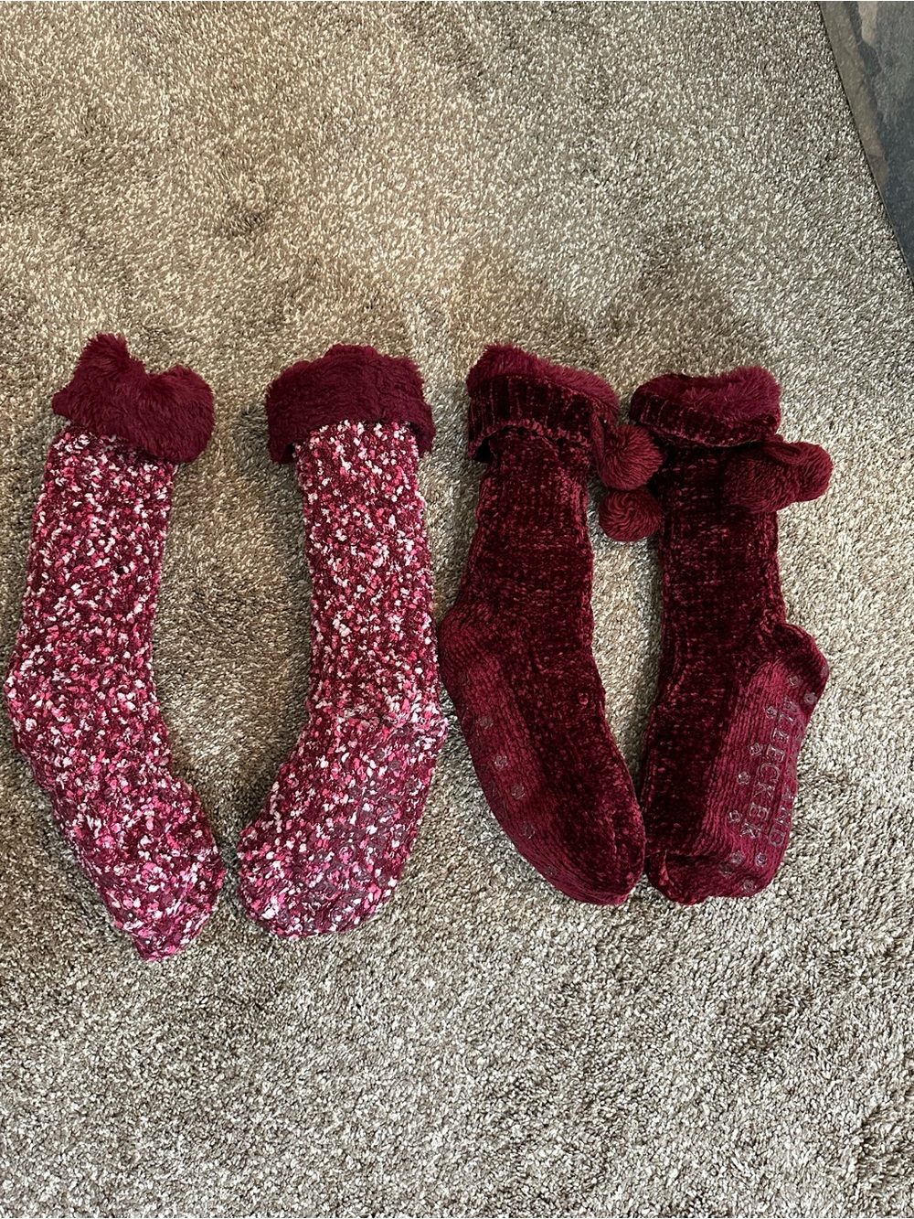 Cozy Burgundy Men’s Lounge Socks — Plush Cabin Comfort